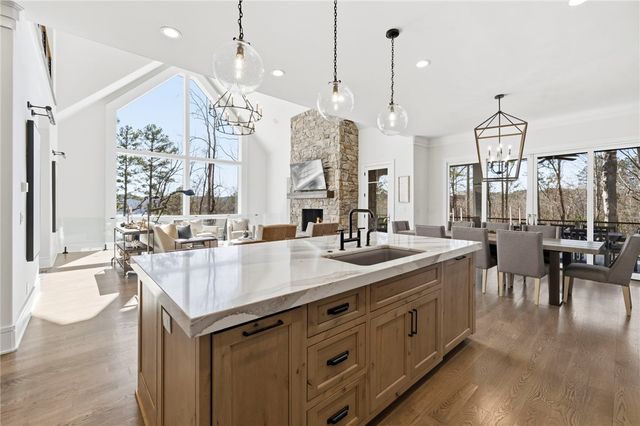 510 S Point Boulevard, Sunset, SC 29685