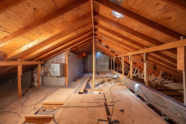 21480 Cavern Drive, Rogers, AR 72756