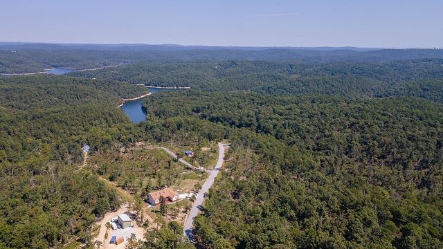 21480 Cavern Drive, Rogers, AR 72756