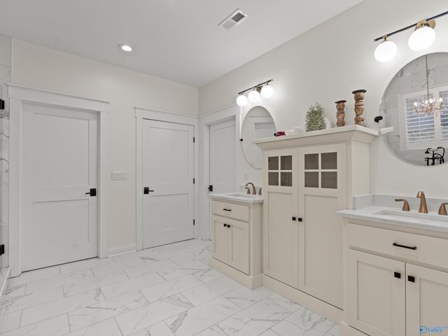 498 Ridgefield Circle, Guntersville, AL 35976