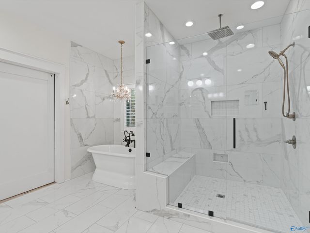 498 Ridgefield Circle, Guntersville, AL 35976