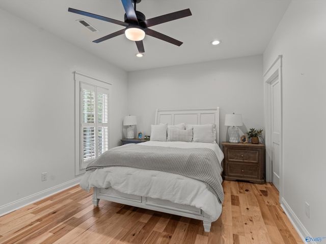 498 Ridgefield Circle, Guntersville, AL 35976