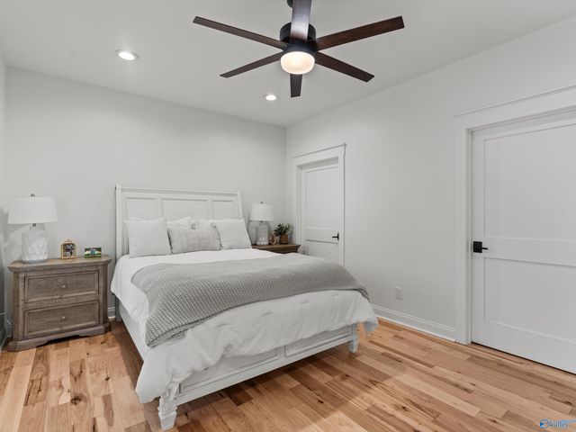 498 Ridgefield Circle, Guntersville, AL 35976