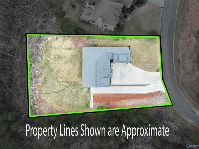 498 Ridgefield Circle, Guntersville, AL 35976