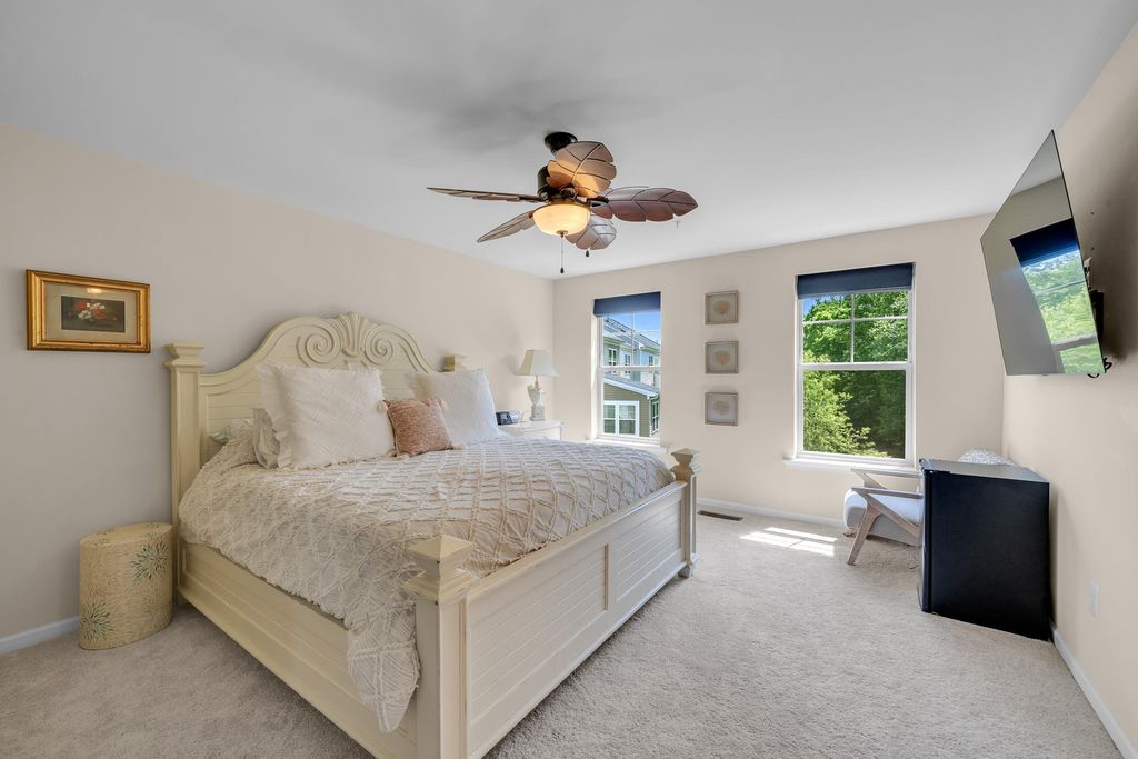 Image 17 of property listing at 7639 LYNDON CT, Glen Burnie, MD 21060