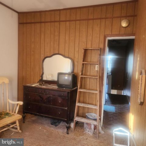 5450 WEBSTER ST, Philadelphia, PA 19143