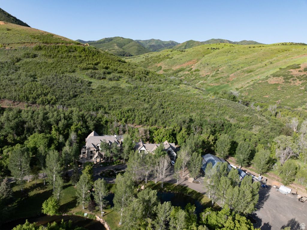 Image 5 of property listing at 5155 E CANYON RD, Morgan, UT 84050