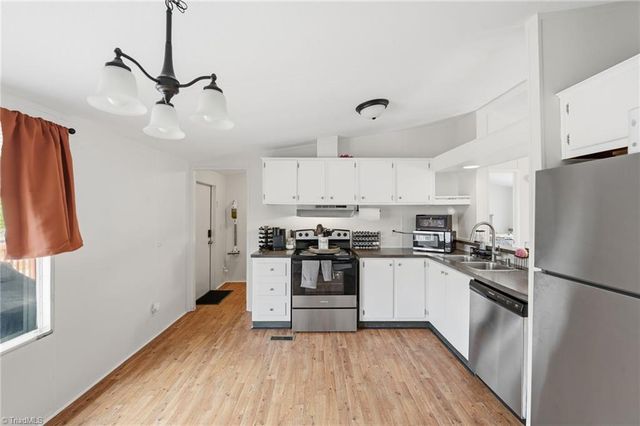 2862 Eagle Point Drive, Trinity, NC 27370