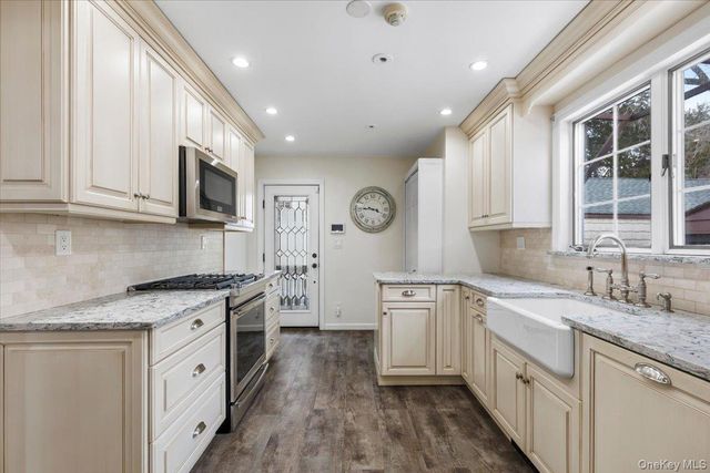 212 Manhattan Avenue, Tuckahoe, NY 10707