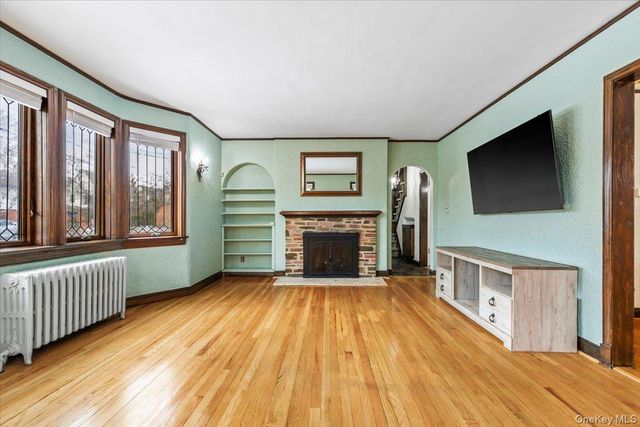 212 Manhattan Avenue, Tuckahoe, NY 10707