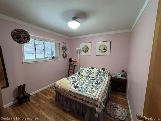 4973 Williams Street, Dearborn Heights, MI 48125