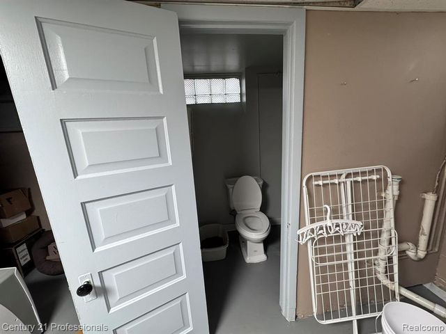 4973 Williams Street, Dearborn Heights, MI 48125