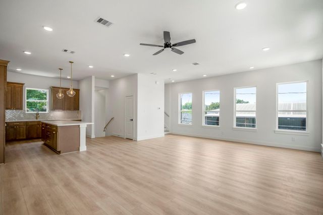 1226 E 23rd Street, Houston, TX 77009