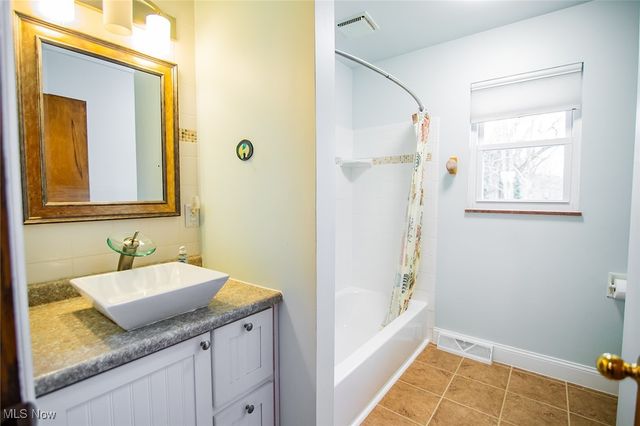 171 Veto Circle, Belpre, OH 45714