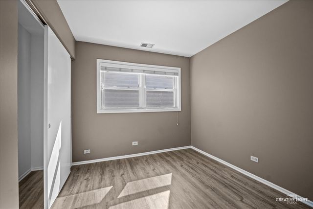 1194 Windsor Lane, Hanover Park, IL 60133