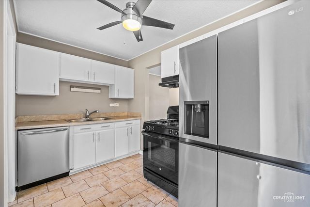 1194 Windsor Lane, Hanover Park, IL 60133