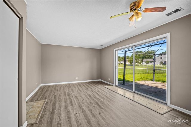 1194 Windsor Lane, Hanover Park, IL 60133