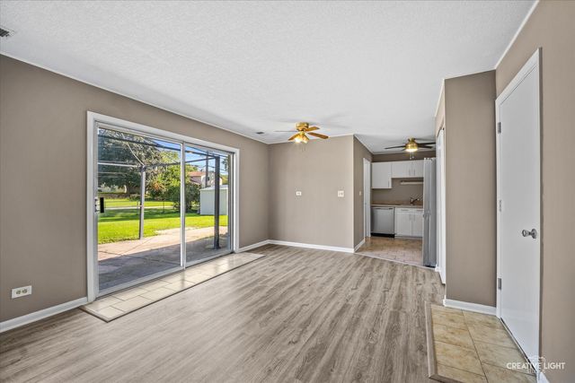 1194 Windsor Lane, Hanover Park, IL 60133