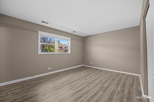 1194 Windsor Lane, Hanover Park, IL 60133