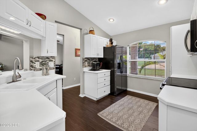 31 Old Sunbeam Drive, South Daytona, FL 32119
