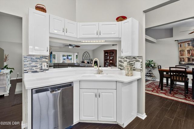 31 Old Sunbeam Drive, South Daytona, FL 32119