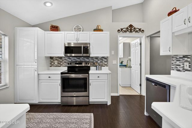 31 Old Sunbeam Drive, South Daytona, FL 32119