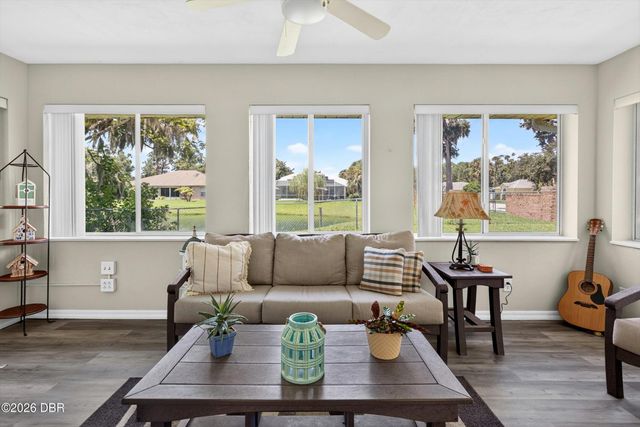 31 Old Sunbeam Drive, South Daytona, FL 32119