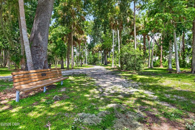 31 Old Sunbeam Drive, South Daytona, FL 32119