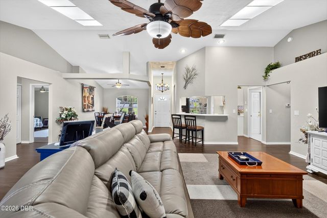 31 Old Sunbeam Drive, South Daytona, FL 32119