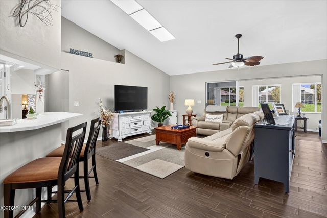 31 Old Sunbeam Drive, South Daytona, FL 32119