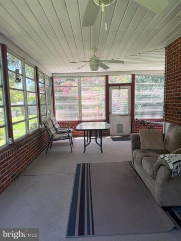 33 SHEFFIELD MANOR DR, Newark, DE 19711
