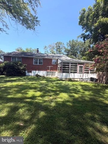 33 SHEFFIELD MANOR DR, Newark, DE 19711