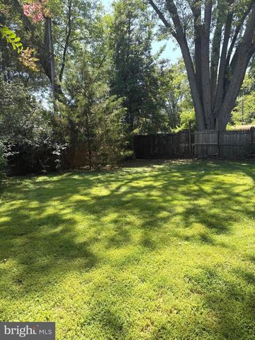 33 SHEFFIELD MANOR DR, Newark, DE 19711