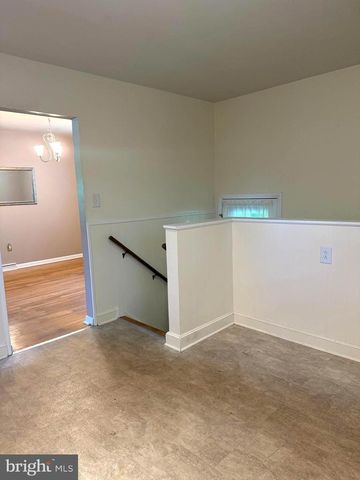 33 SHEFFIELD MANOR DR, Newark, DE 19711