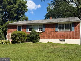 33 SHEFFIELD MANOR DR, Newark, DE 19711