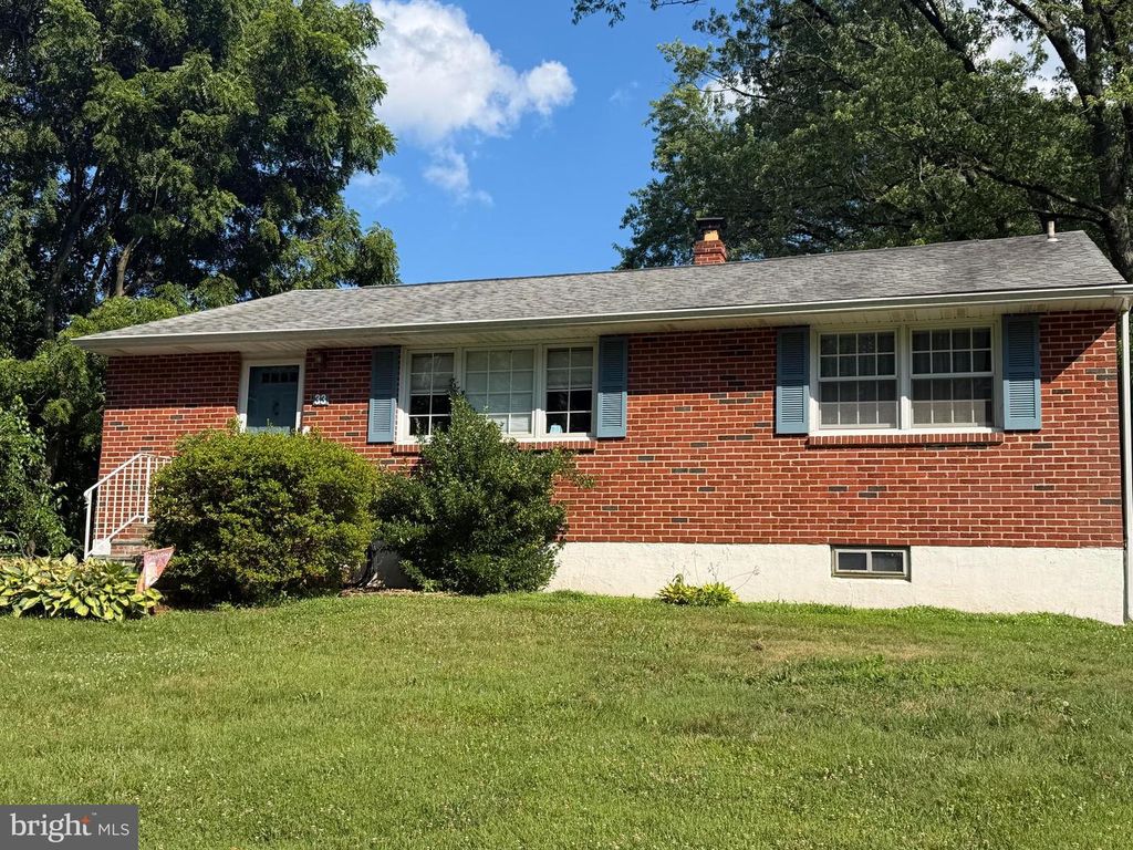 33 SHEFFIELD MANOR DR, Newark, DE 19711