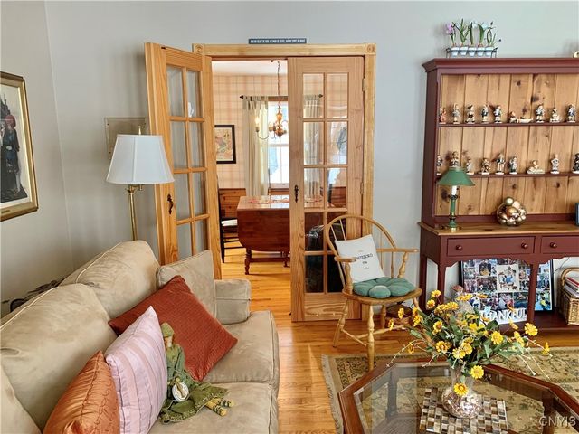 127 Clarion Drive, Whitestown, NY 13492