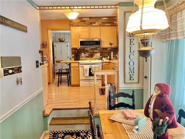 127 Clarion Drive, Whitestown, NY 13492