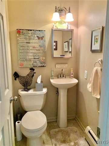 127 Clarion Drive, Whitestown, NY 13492