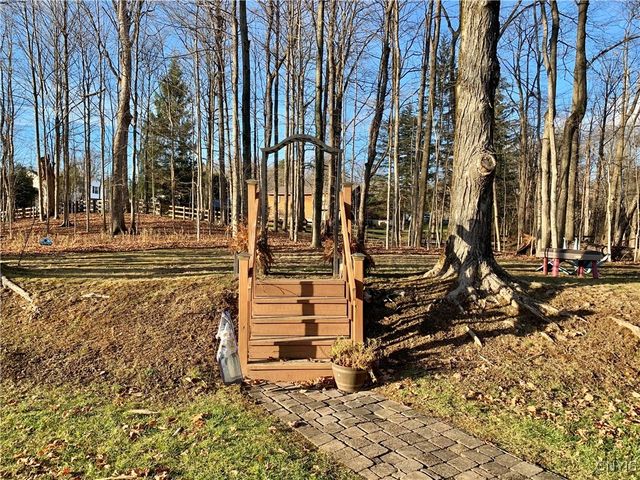 127 Clarion Drive, Whitestown, NY 13492