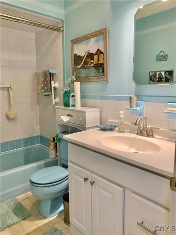 127 Clarion Drive, Whitestown, NY 13492