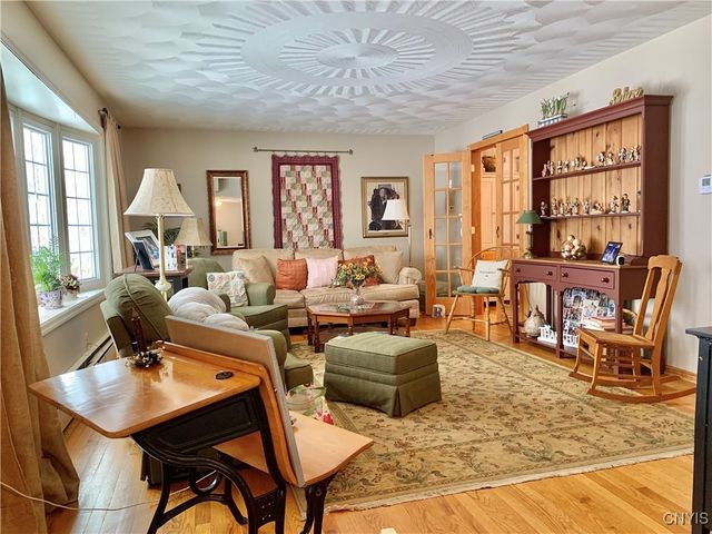 127 Clarion Drive, Whitestown, NY 13492