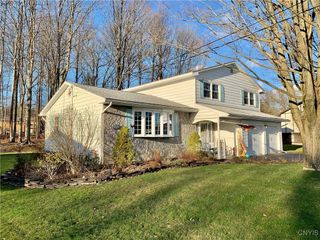 127 Clarion Drive, Whitestown, NY 13492