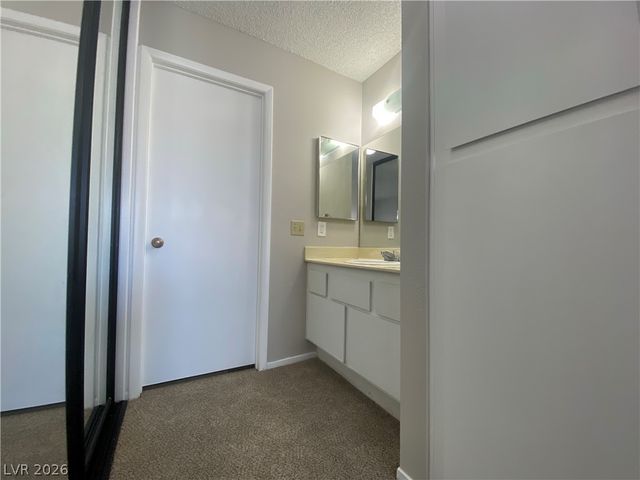 4805 Nara Vista Way 204, Las Vegas, NV 89103