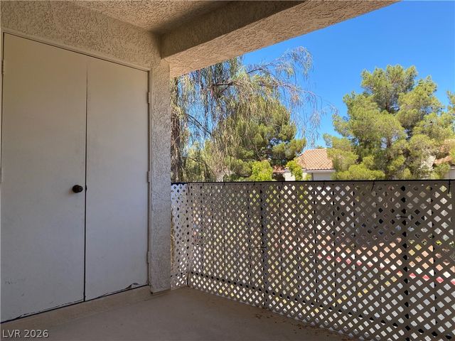 4805 Nara Vista Way 204, Las Vegas, NV 89103