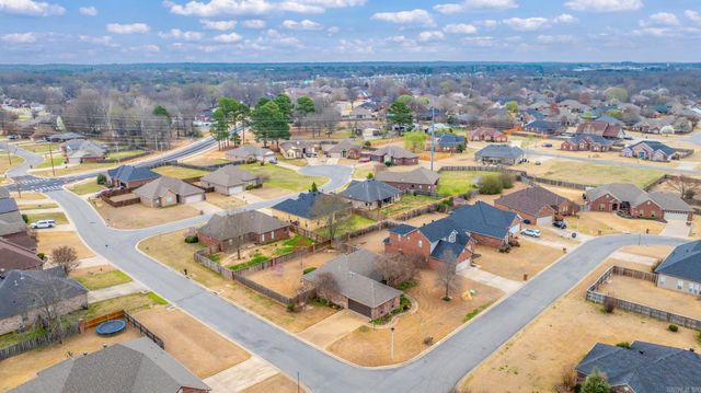 2730 Stone Wood Drive, Conway, AR 72034