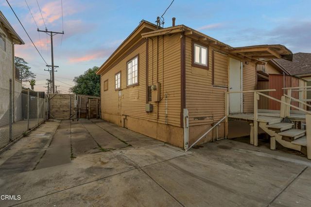 425 W 1st Street, Oxnard, CA 93030