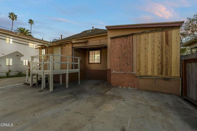 425 W 1st Street, Oxnard, CA 93030
