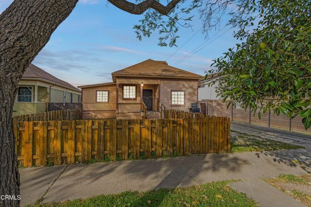 425 W 1st Street, Oxnard, CA 93030