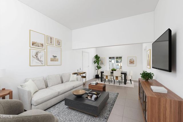 425 W 1st Street, Oxnard, CA 93030